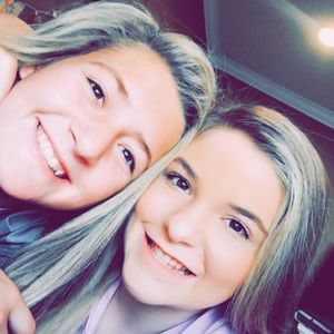 Meet your Posher, Ana-kat